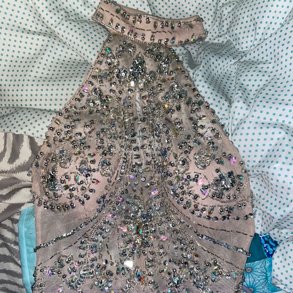 Dress - Picture 2 of 4